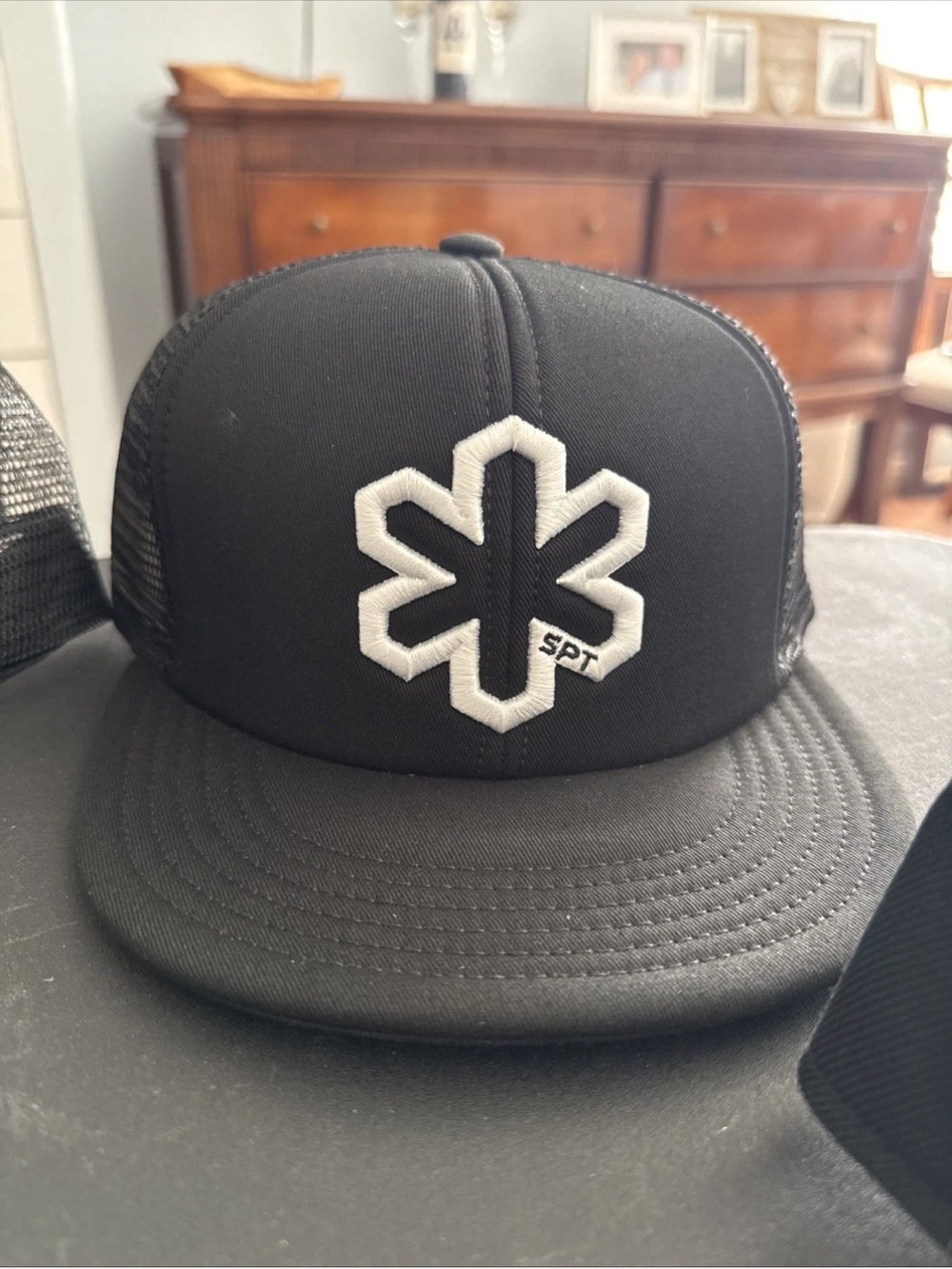 Brand New 4 Hat Bundle, All SnapBack, 2 Truckers Hats, 2 Solid Black - Picture 5 of 13